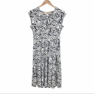 Talbots White Black Sleeveless Surplice V-Neck Pleated Fit & Flare Dress Size SP